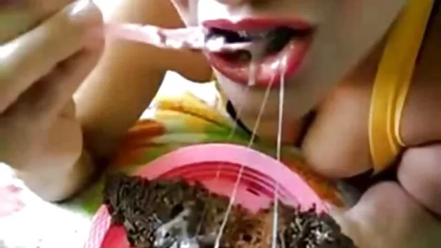 بانوی با تجربه می كير و كوس آموزد نوجوان