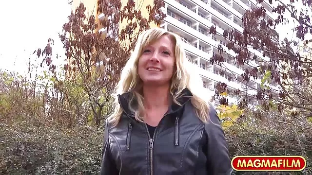 او می خواهد ارتباط جنسی, او در سکس کیرهای کلفت حال حاضر عصبانی
