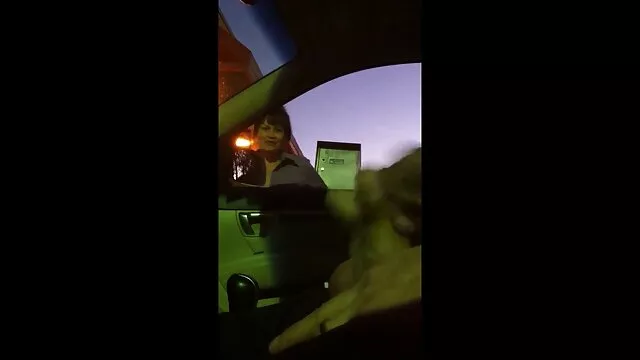 خواهر به برادر خود را نشان کانال کس و کیر می دهد استمناء